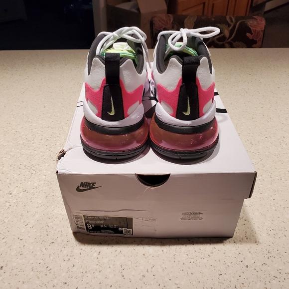 🆕️ Nike Air Max 270 React - Picture 9 of 13